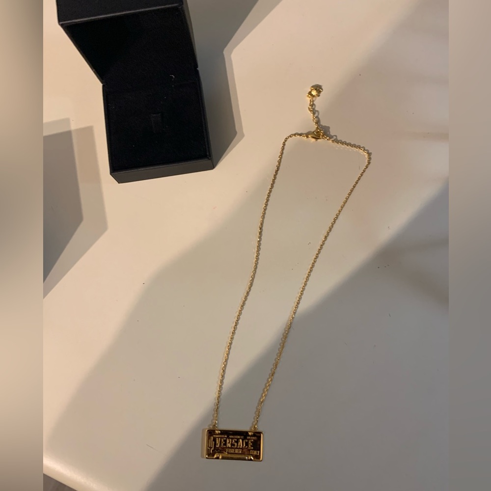 Men’s Versace spring/summer 20 license plate necklace